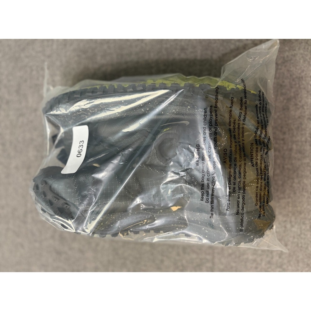 Nike ACG Mountain Fly Low Gore-Tex Sneakers Mens Size 11.5 Dark Gray DD2861-002 - Picture 15 of 15